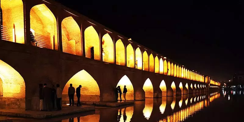 تفریحات شبانه اصفهان